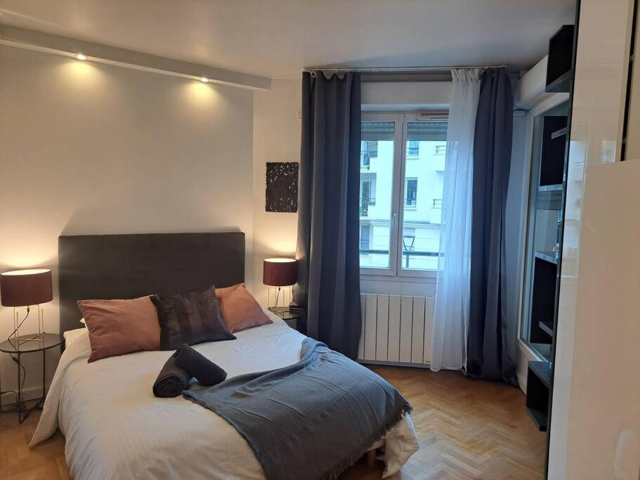 Appartement Aux Portes De Paris Et 5 Minutes Du Metro Шарантон-ле-Пон Экстерьер фото